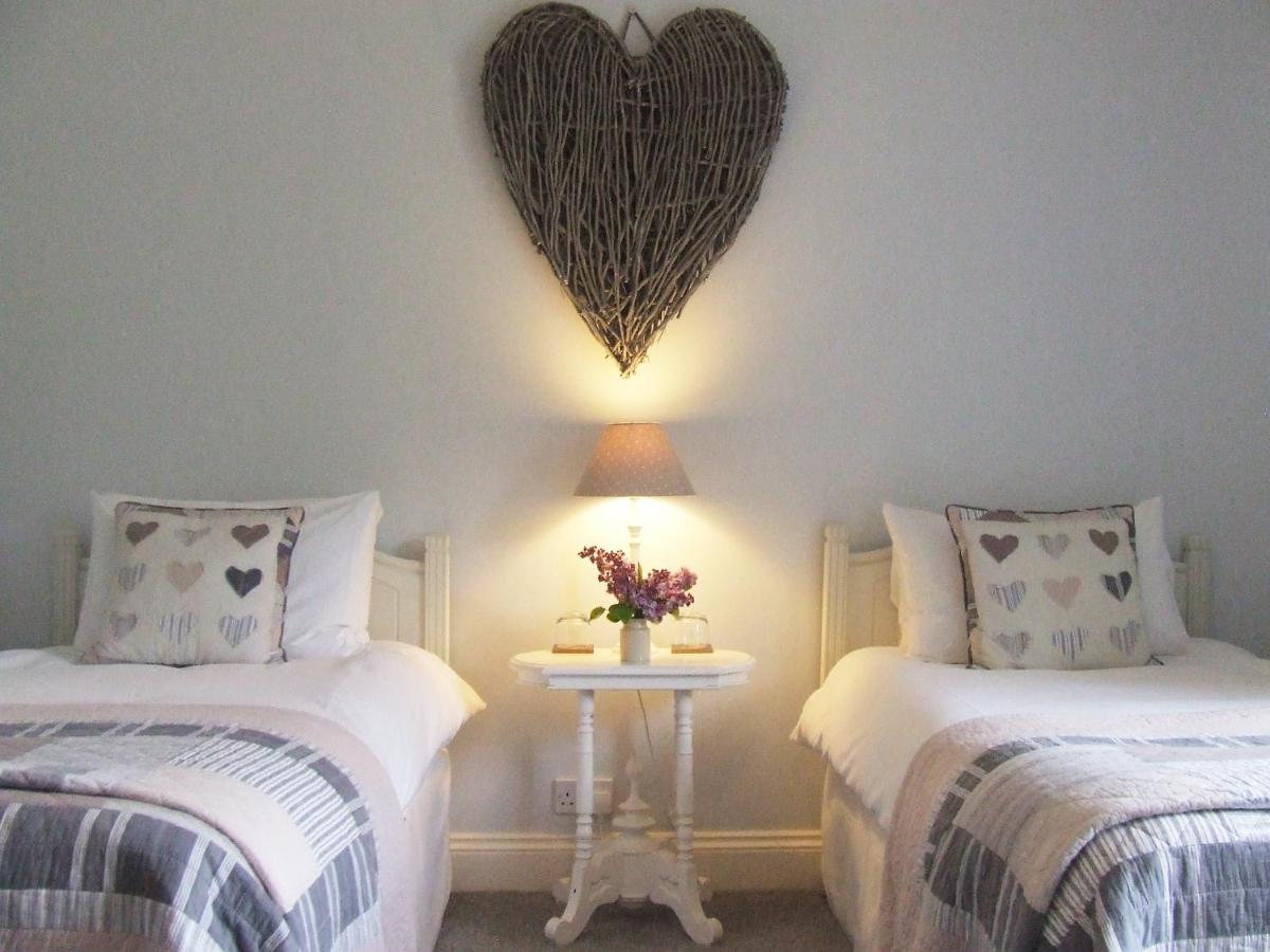 Lobhill Farmhouse Bed And Breakfast And Self Catering Accommodation Okehampton Ngoại thất bức ảnh
