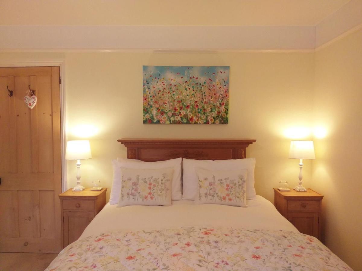 Lobhill Farmhouse Bed And Breakfast And Self Catering Accommodation Okehampton Ngoại thất bức ảnh